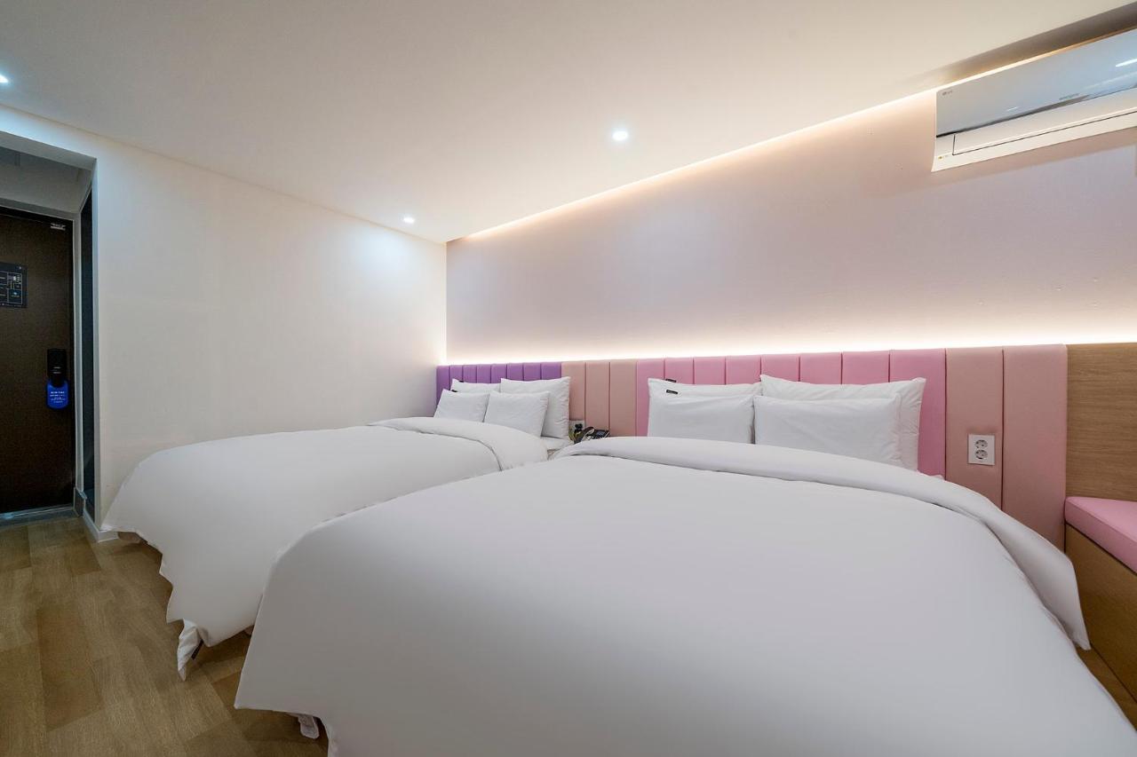 Browndot Hotel Namتشنتشون المظهر الخارجي الصورة