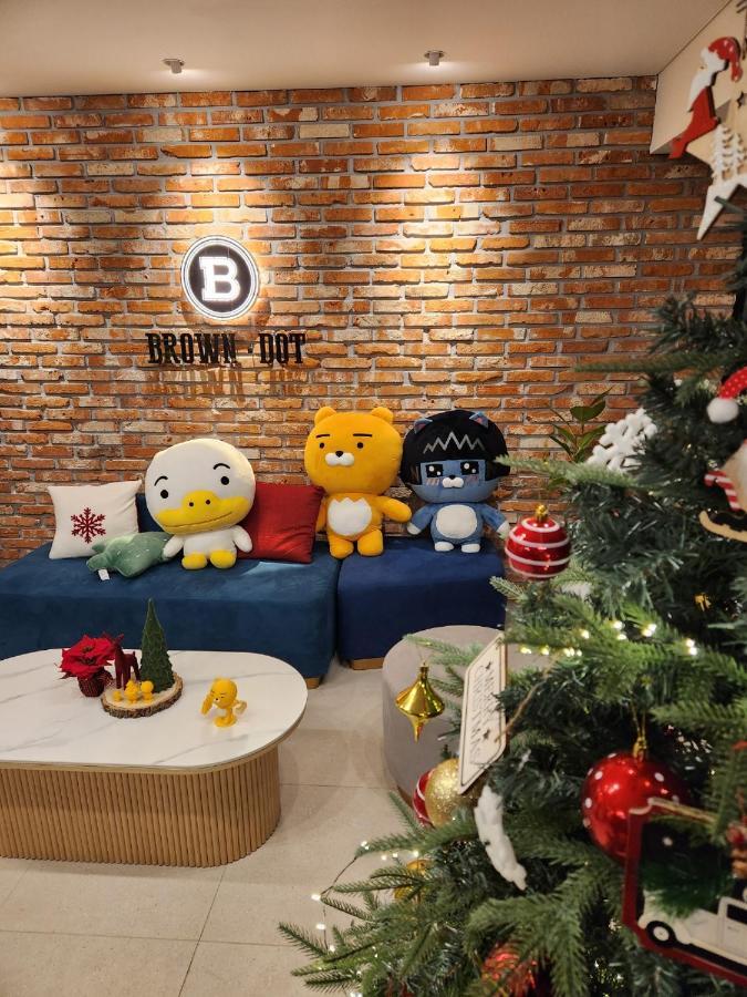 Browndot Hotel Namتشنتشون المظهر الخارجي الصورة